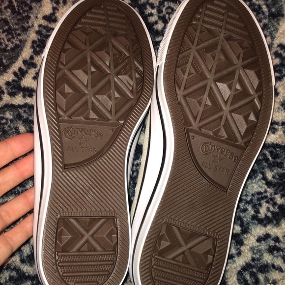 Converse - Picture 3 of 3